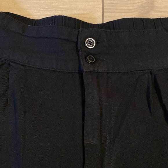 Black Ruffled Short - Picture 2 of 4